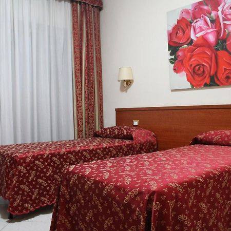 Hotel Vitti โรม ภายนอก รูปภาพ