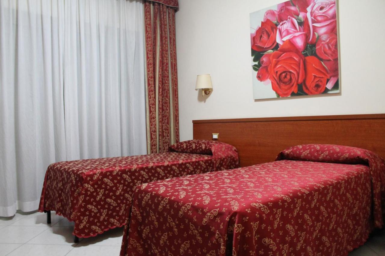 Hotel Vitti โรม ภายนอก รูปภาพ