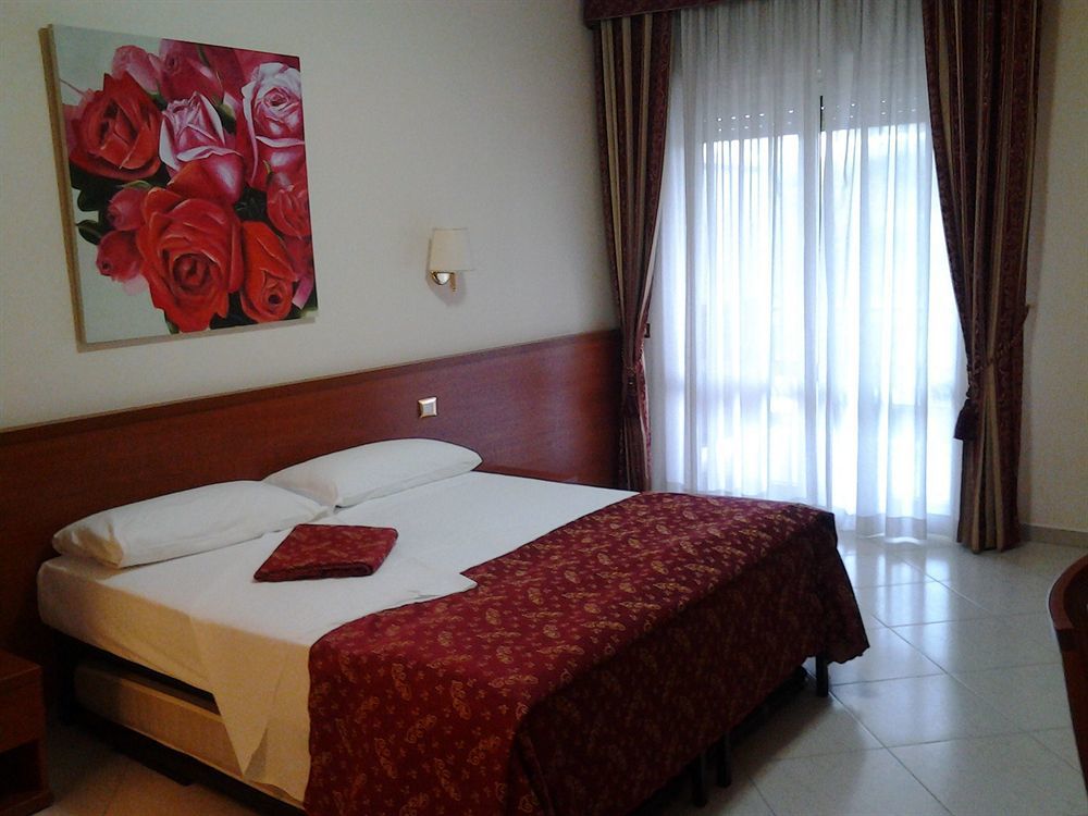 Hotel Vitti โรม ภายนอก รูปภาพ