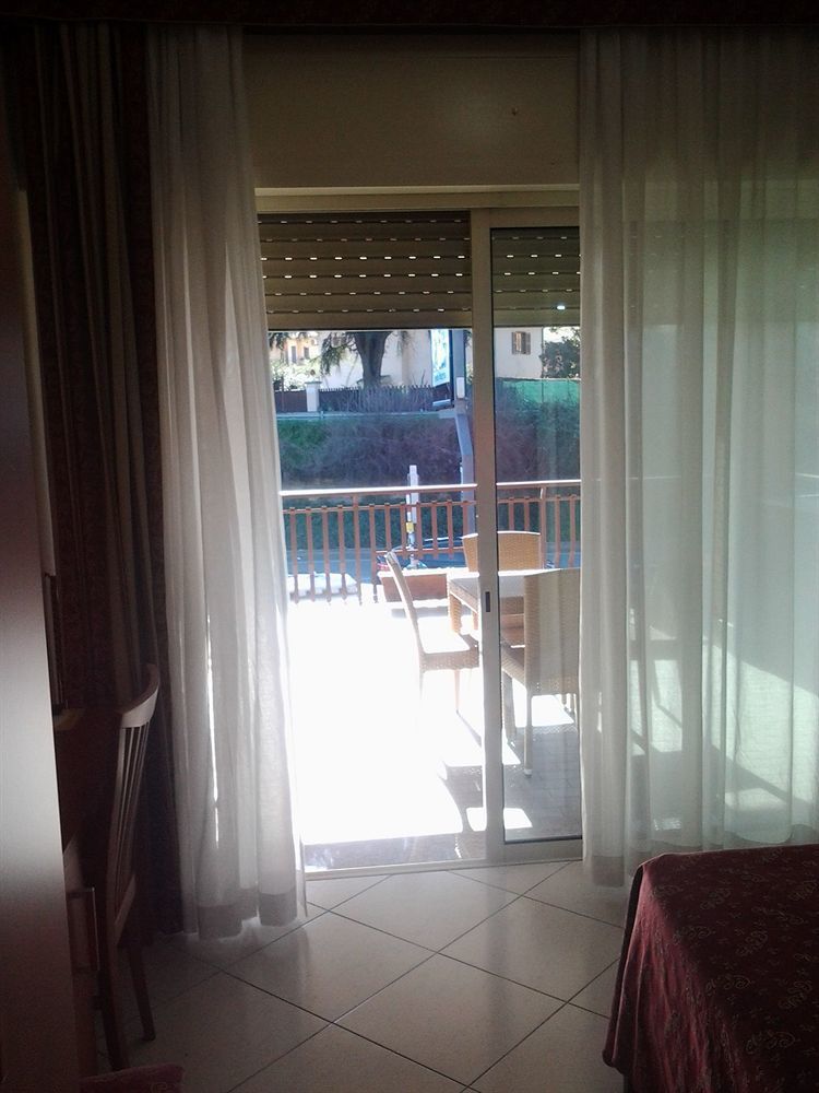 Hotel Vitti โรม ภายนอก รูปภาพ